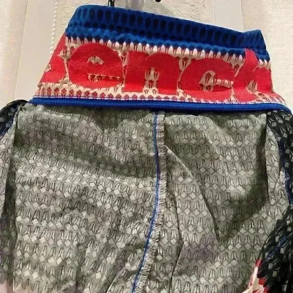 BENCH WOMENS WINDBREAKER Sz M in EUC - Picture 3 of 8